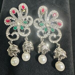 Lovely Vtg Multicolored Crystal Pearl Drop Runway Statement Earrings